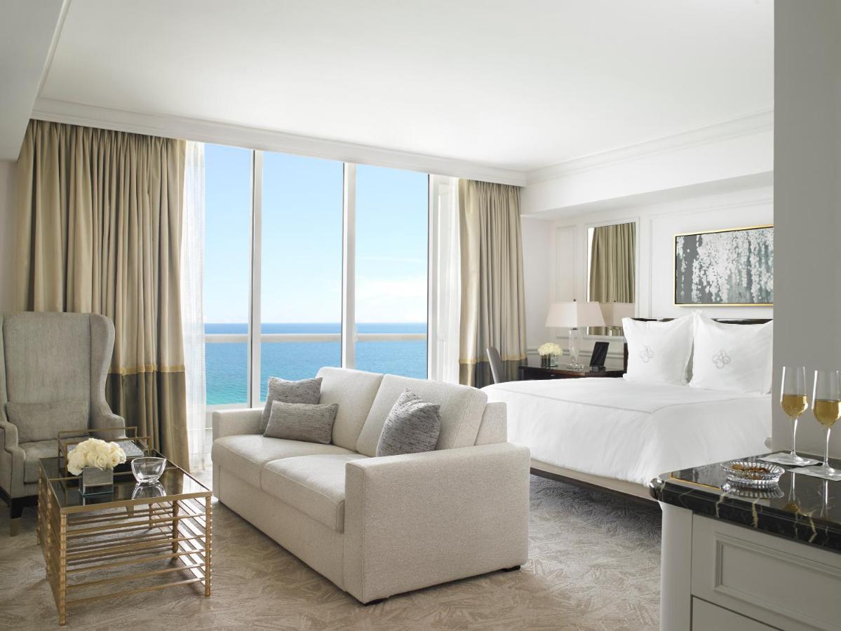 Resort Acqualina And Residences 5*