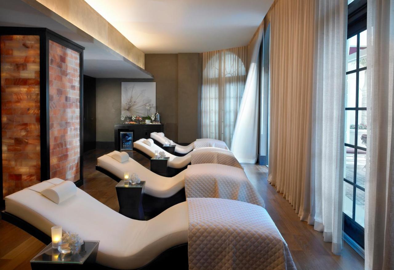 Acqualina And Residences